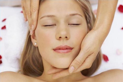 Cómo obtener un masaje indio de cabeza