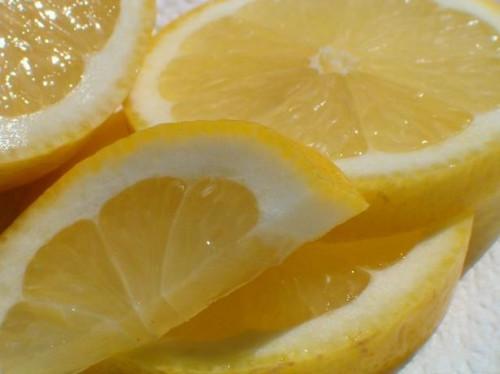 Cómo utilizar limón para tratar el acné