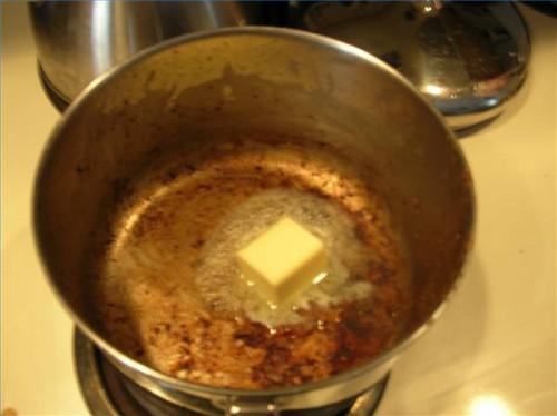 Cómo hacer estofado de ternera marrón y gruesa