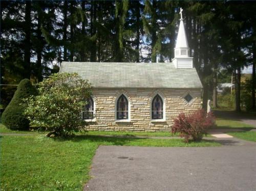 Cómo visitar la iglesia más pequeña en los 48
