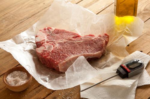 Cómo sartén una carne sin deshuesar