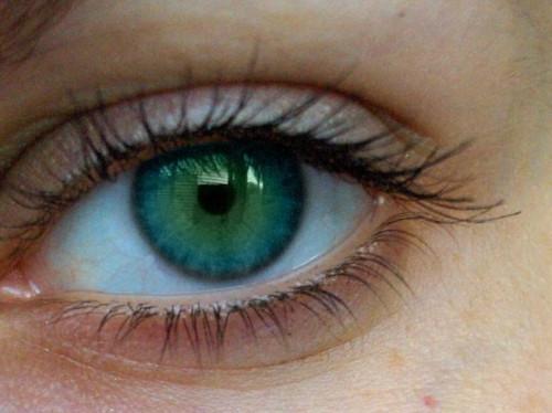 Cómo prevenir las arrugas de ojos