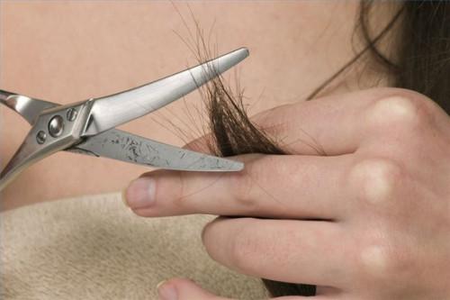 Cómo arreglar un corte de pelo malo para el Prom