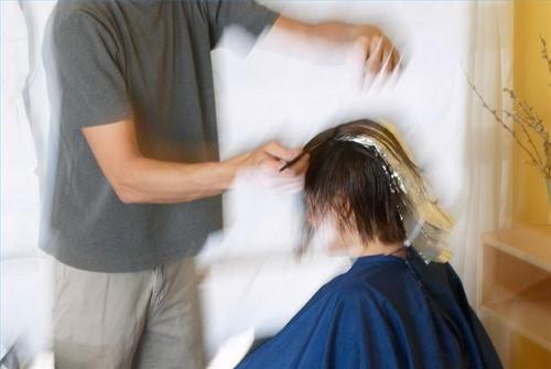 Cómo aplicar Resalte y Lowlight láminas de pelo