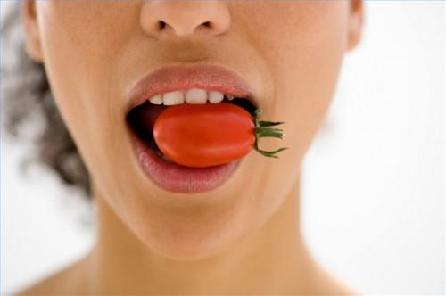 Cómo quitar las manchas de tomate