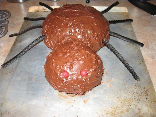 Cómo hacer un pastel de Halloween de la araña