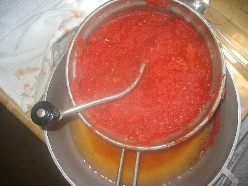 Cómo hacer salsa de tomate grueso partir de tomates frescos - Guía y Fotografía para principiantes