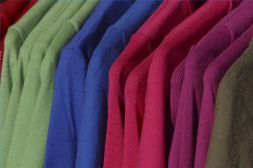 Cómo elegir los mejores colores ropa para usted