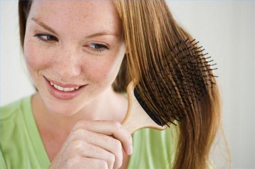 ¿Cómo se hacen más largas, más fuerte, más sano del cabello con ingredientes naturales